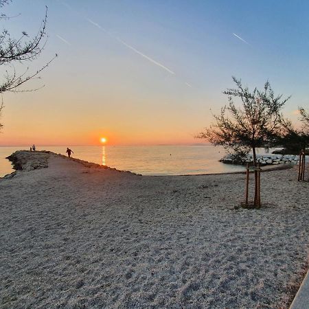 Apartman Ikar Podstrana Esterno foto