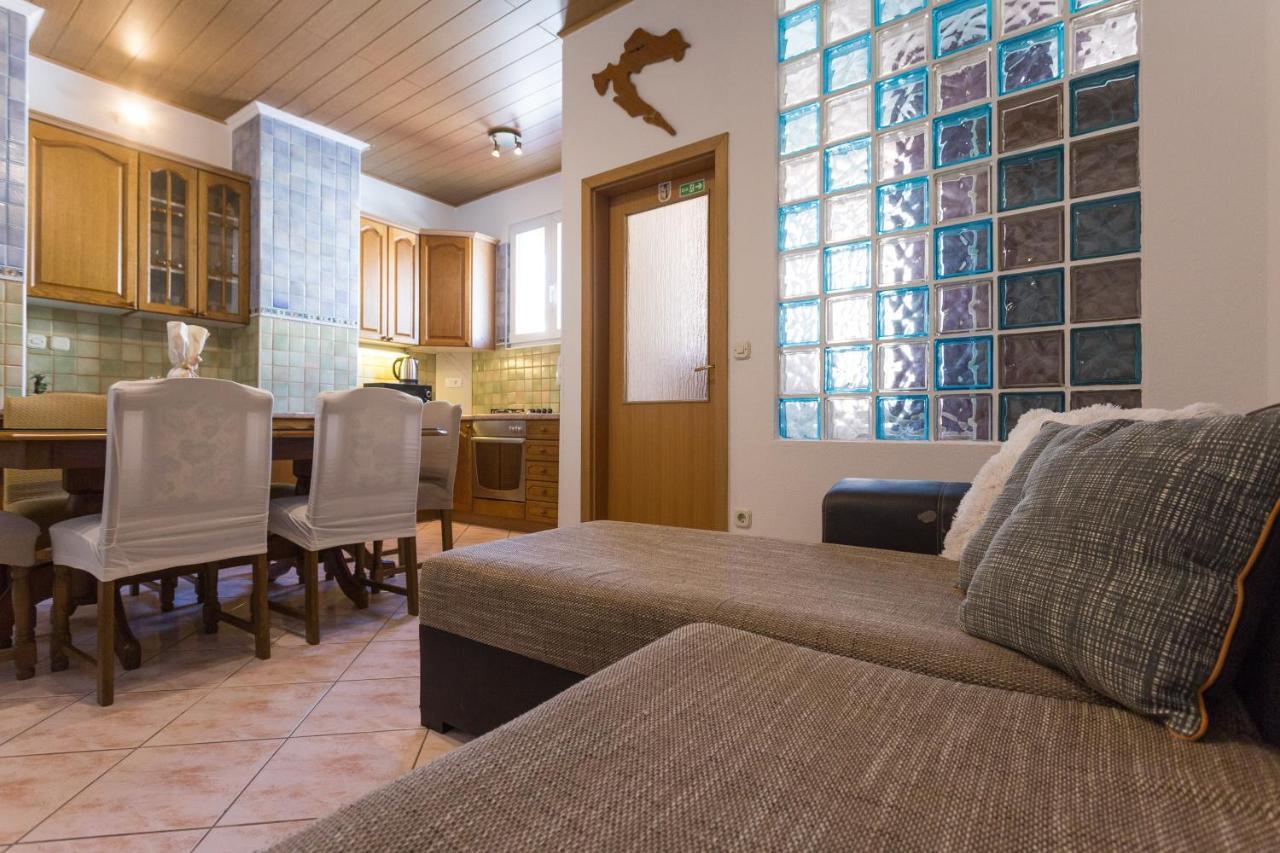 Apartman Ikar Podstrana Esterno foto