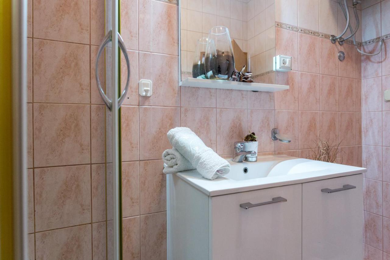 Apartman Ikar Podstrana Esterno foto